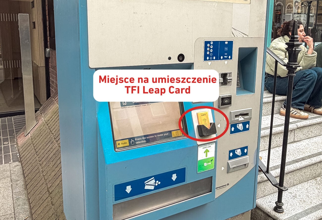 Automat TFI Leap Card i miejsce gdzie należy doładować kartę