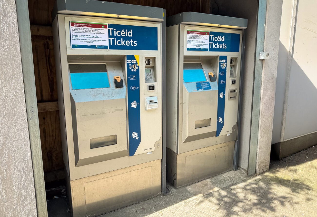 Automat do zakupu biletów oraz TFI Leap Card w Dublinie